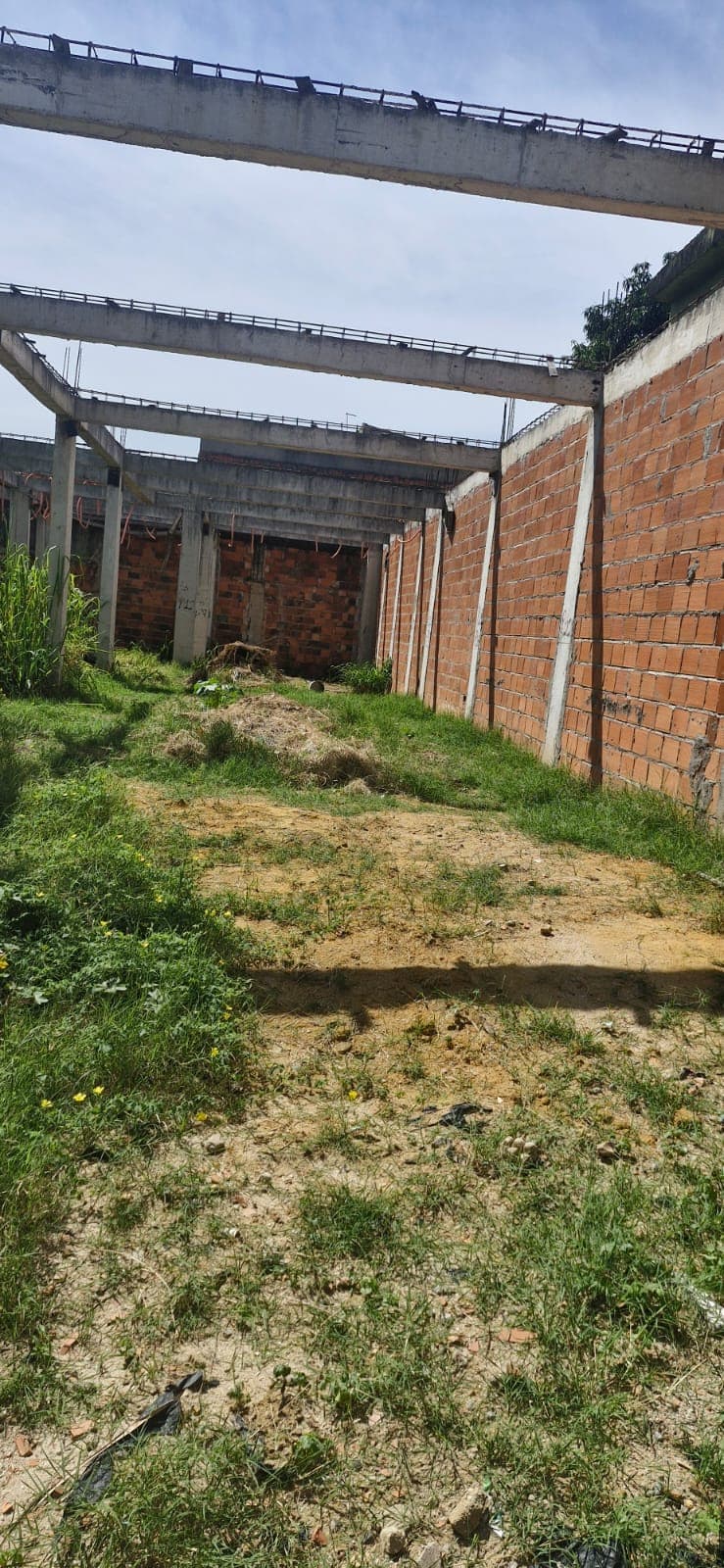 Detalhe da construção do Terreirão do Dicró, em Mesquita